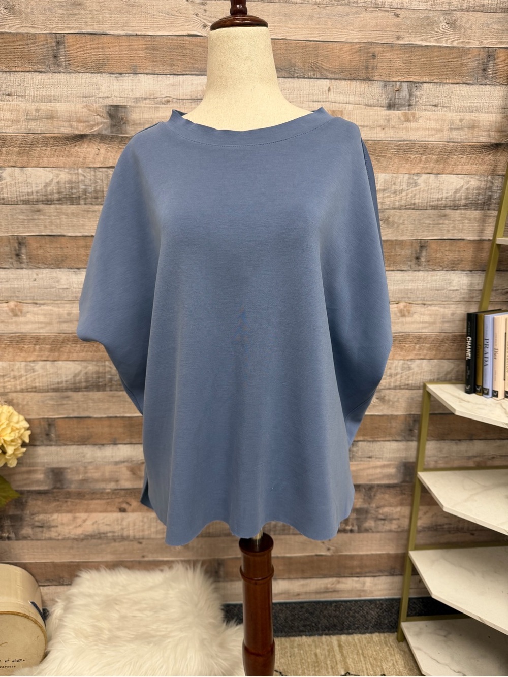 Ariella blue short sleeve sweatshirt t-shirt mock collar
